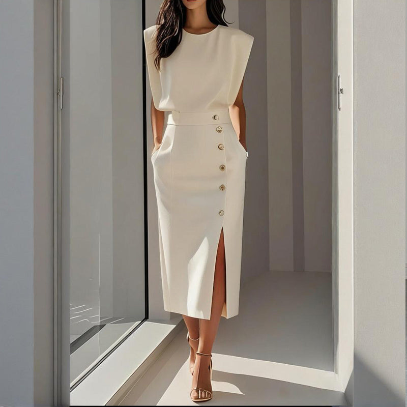 Round Neck Pocket A Dress