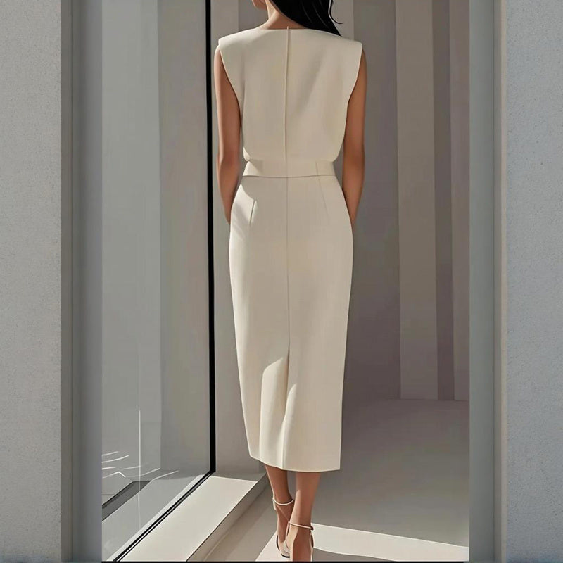 Round Neck Pocket A Dress